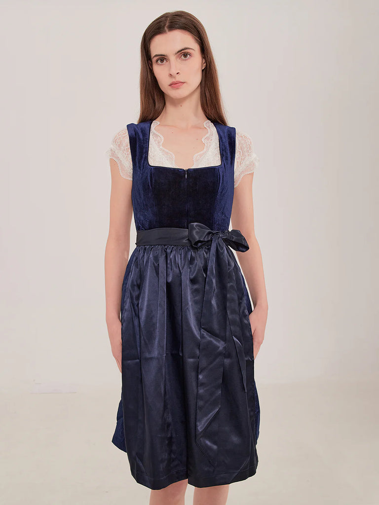 Dirndl Samt Blau, Dirndl.com Erfahrungen und Dirndl 70cm: Eleganz, Tradition und echte Kundenmeinungen