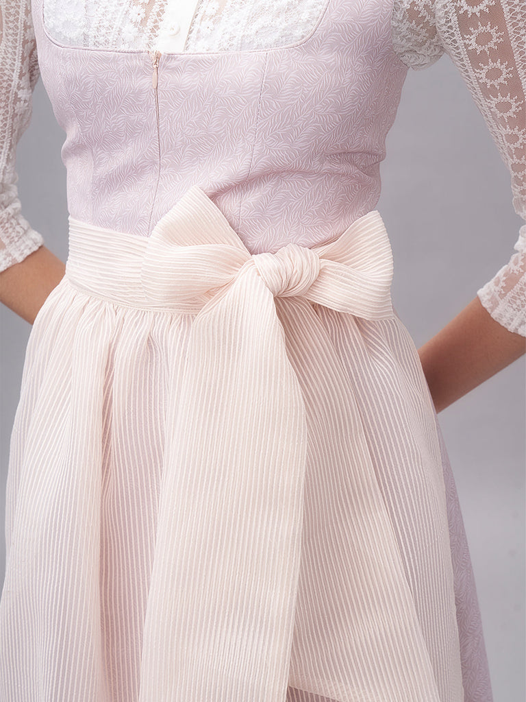 Dirndl in Rosa & Pink: Bezaubernde Oktoberfest-Outfits für Frauen