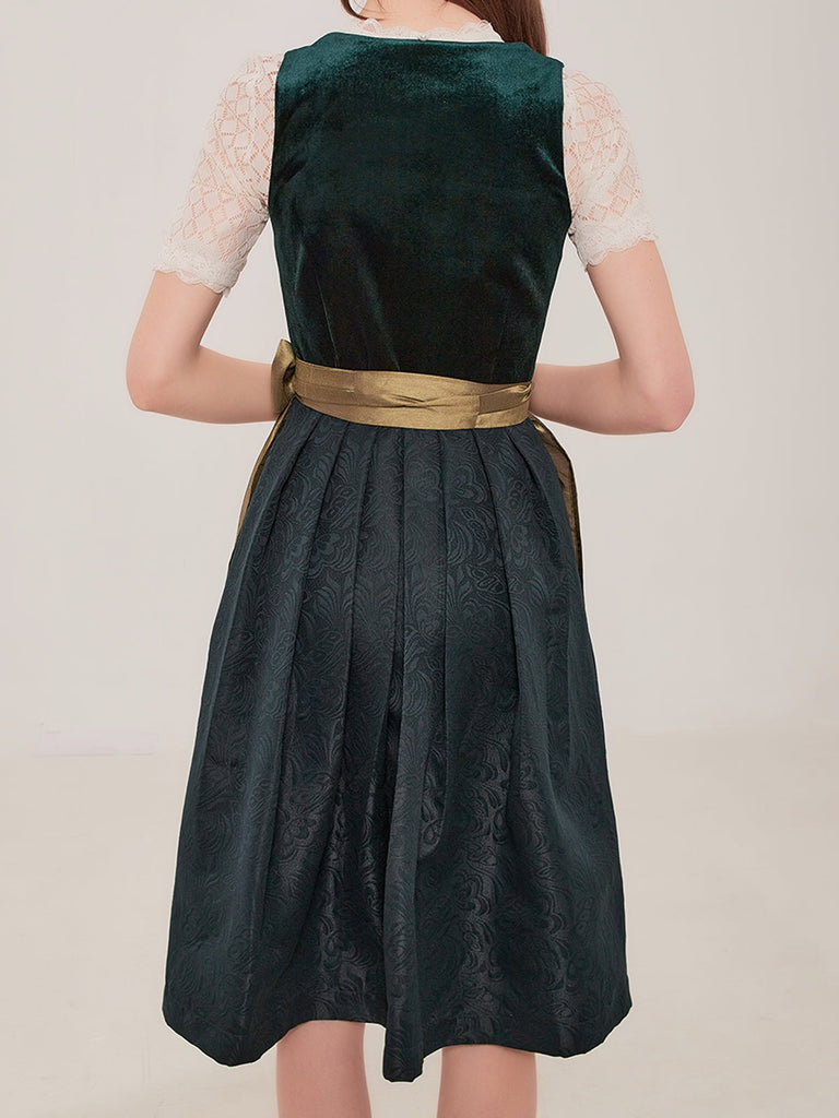 Dirndl in verschiedenen Grüntönen und das Oktoberfest Womens Dirndl