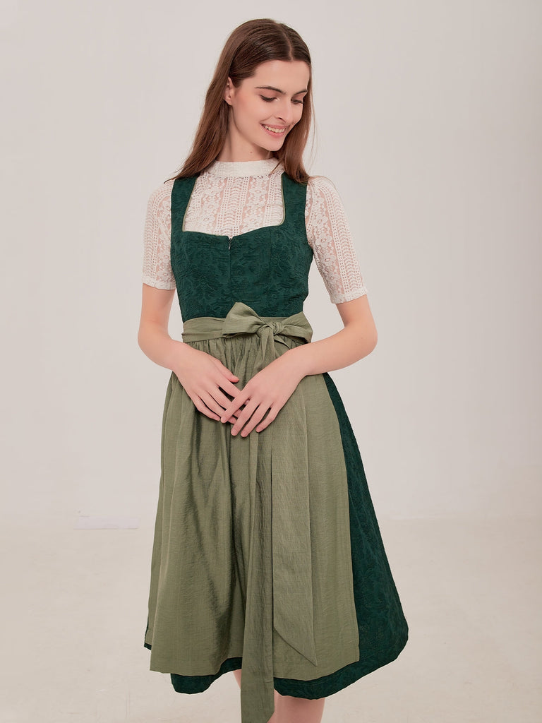 Die Kunst des schlichten Dirndls: Ihr ultimativer Guide von Stoff bis Größe