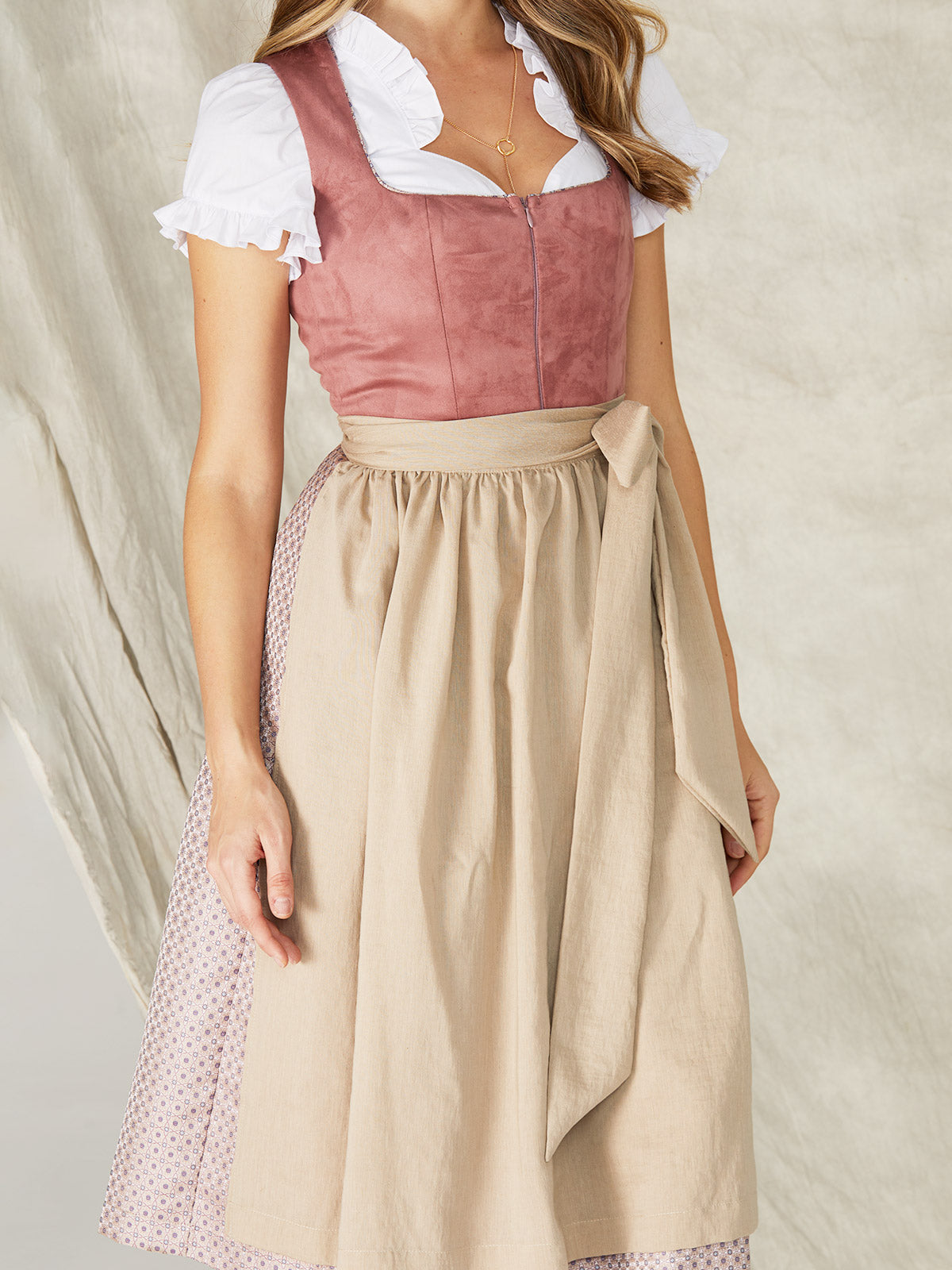 DIRNDL - CELIA