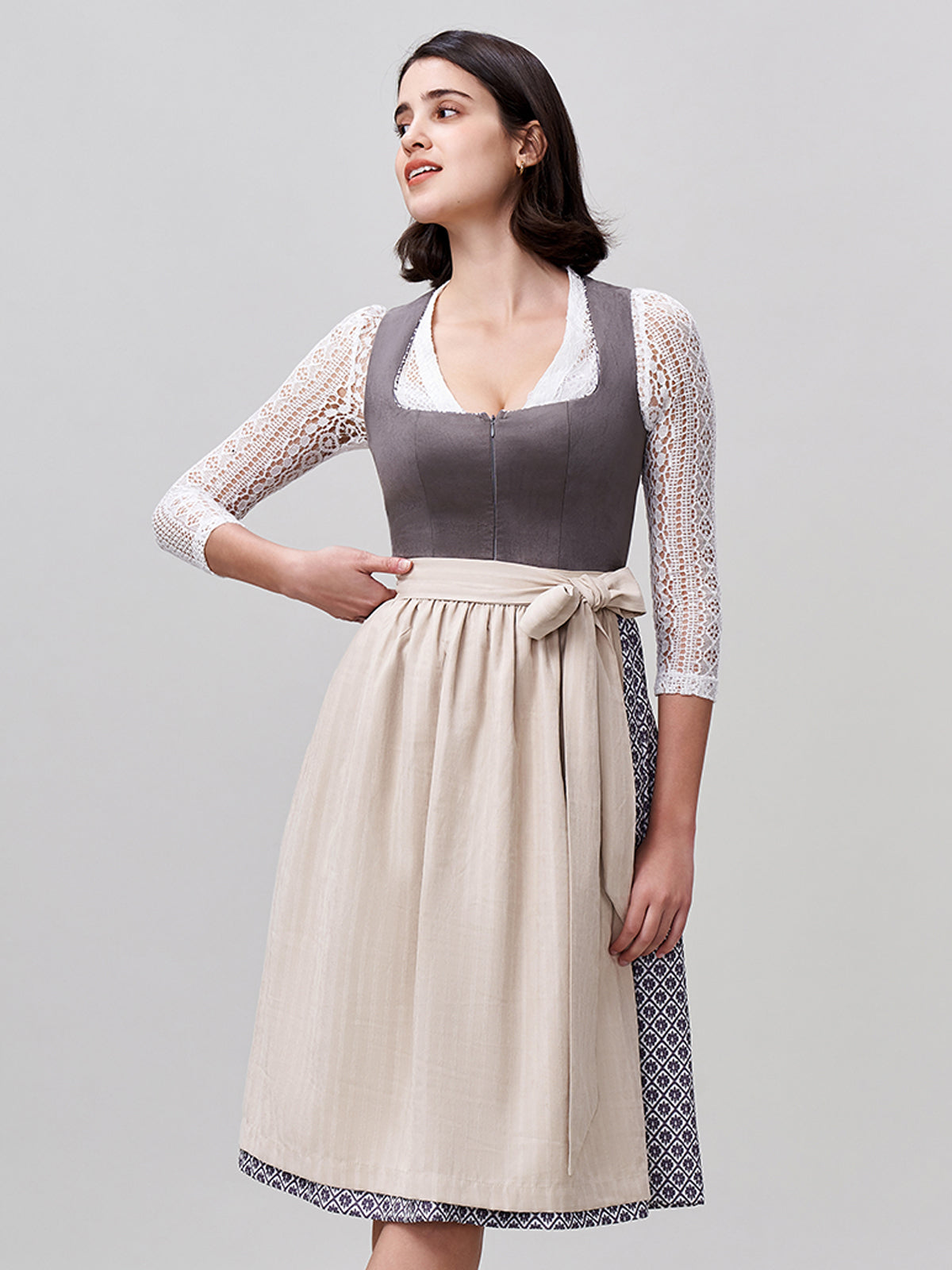 DIRNDL - MAXIMA IN GRAY