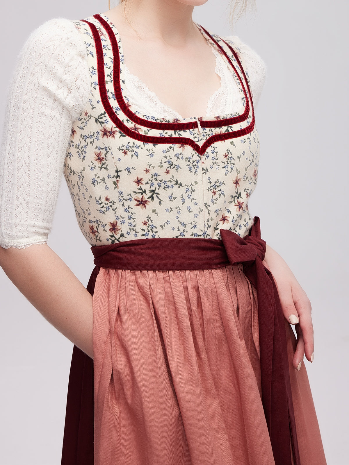 DIRNDL - INGRID